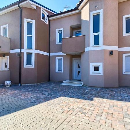 Lovely Fazana Apartments 400M From The Sea Exterior foto